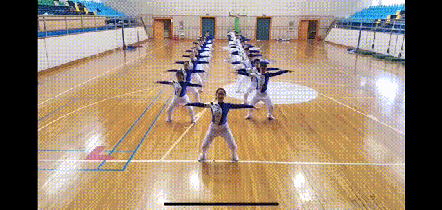 一起“舞动”青春!上海千余名中小学生“云端”齐做广播体操(图16) 一起“舞动”青春!上海千余名中小学生“云端”齐做广播体操(图16)