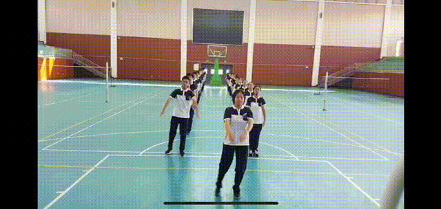 一起“舞动”青春!上海千余名中小学生“云端”齐做广播体操(图26) 一起“舞动”青春!上海千余名中小学生“云端”齐做广播体操(图26)